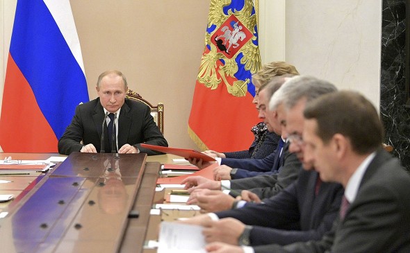 BREAKING NEWS // Vladimir Putin convoacă de urgență Consiliul de Securitate